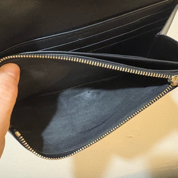 Saint Laurent Black Wallet with Silver Accent - Picture 7 of 9